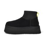 UGG Women’s Classic Mini Dipper Boots - Black - Image 4