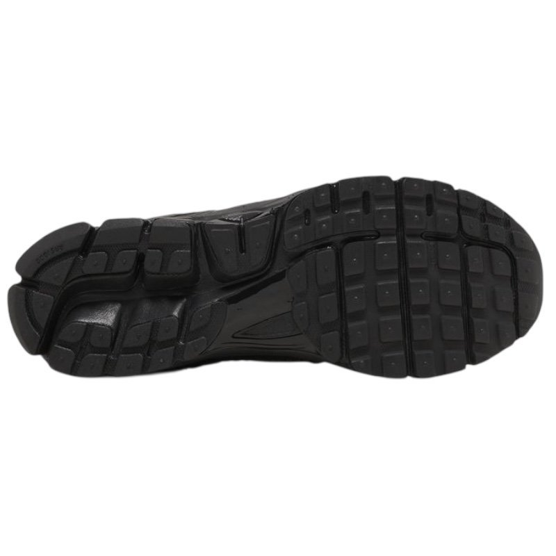 Nike Zoom Vomero 5 all black - Image 5