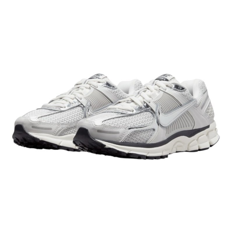 Nike Zoom Vomero 5 white / silver - Image 3