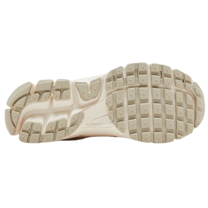 Nike Zoom Vomero 5 Beige - Image 5