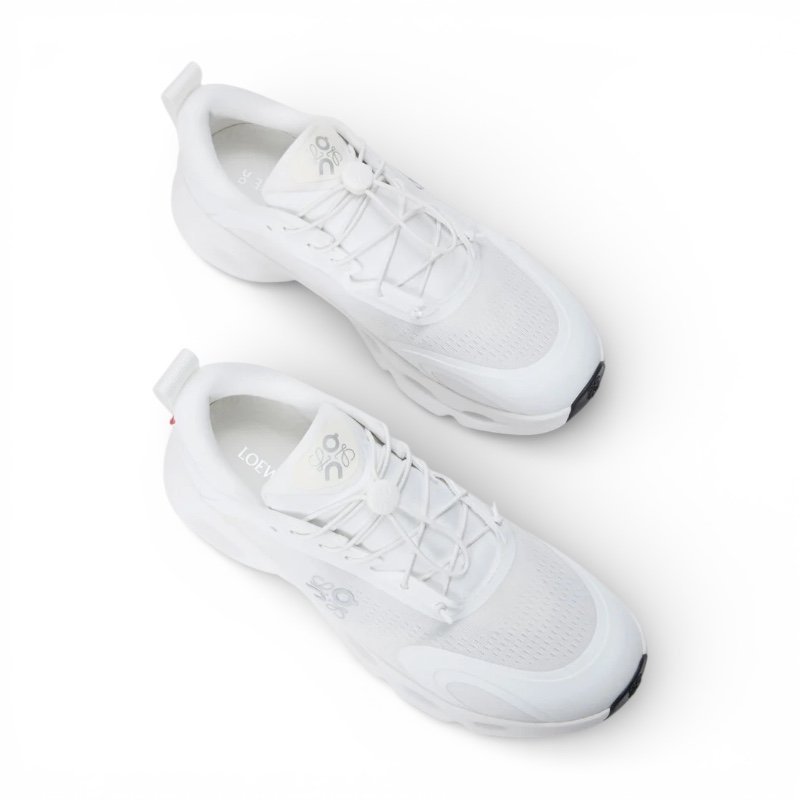 On Running Cloudsolo Loewe White - Image 4